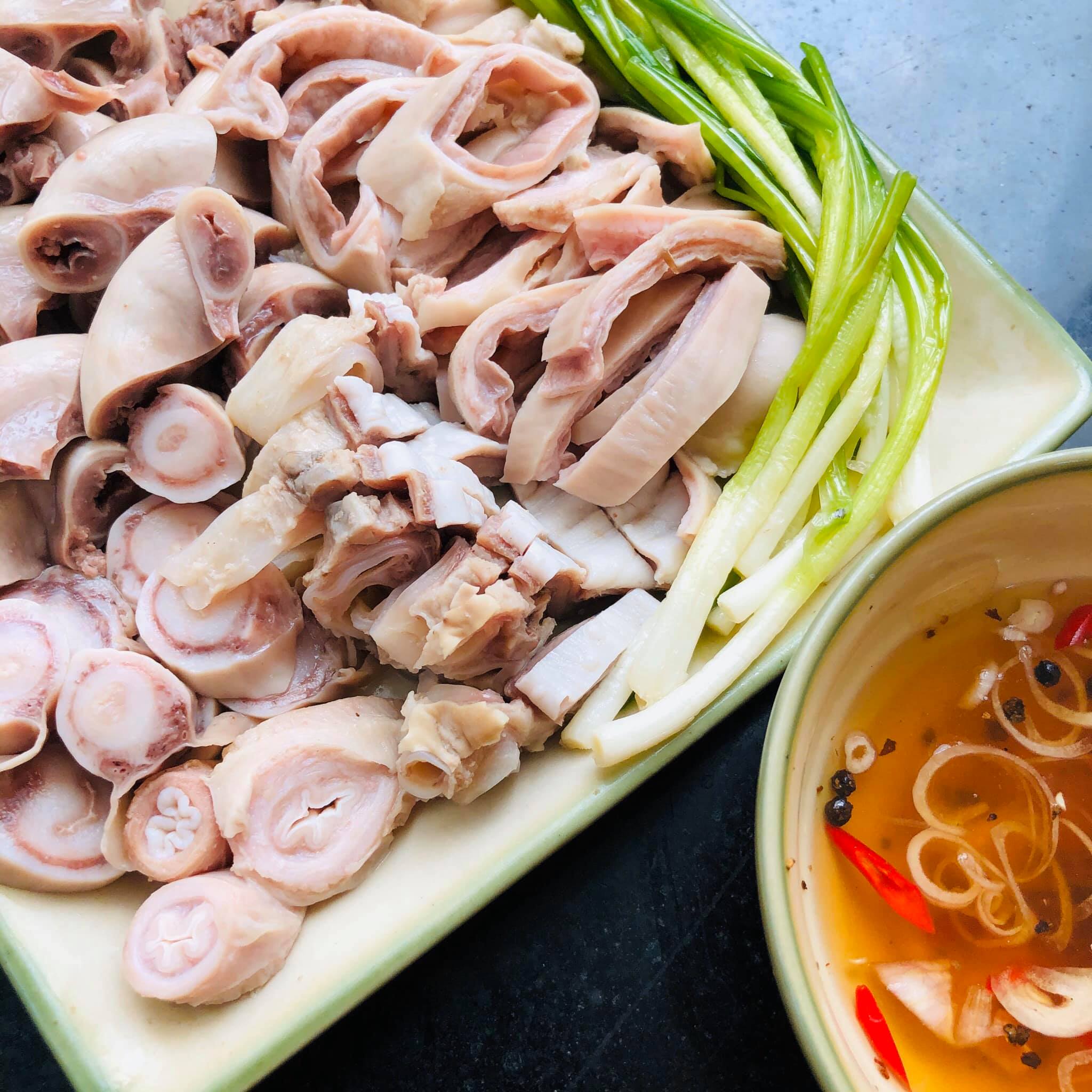Mẹo luộc lòng heo trắng giòn, không dai Mẹo luộc lòng heo trắng giòn, không dai